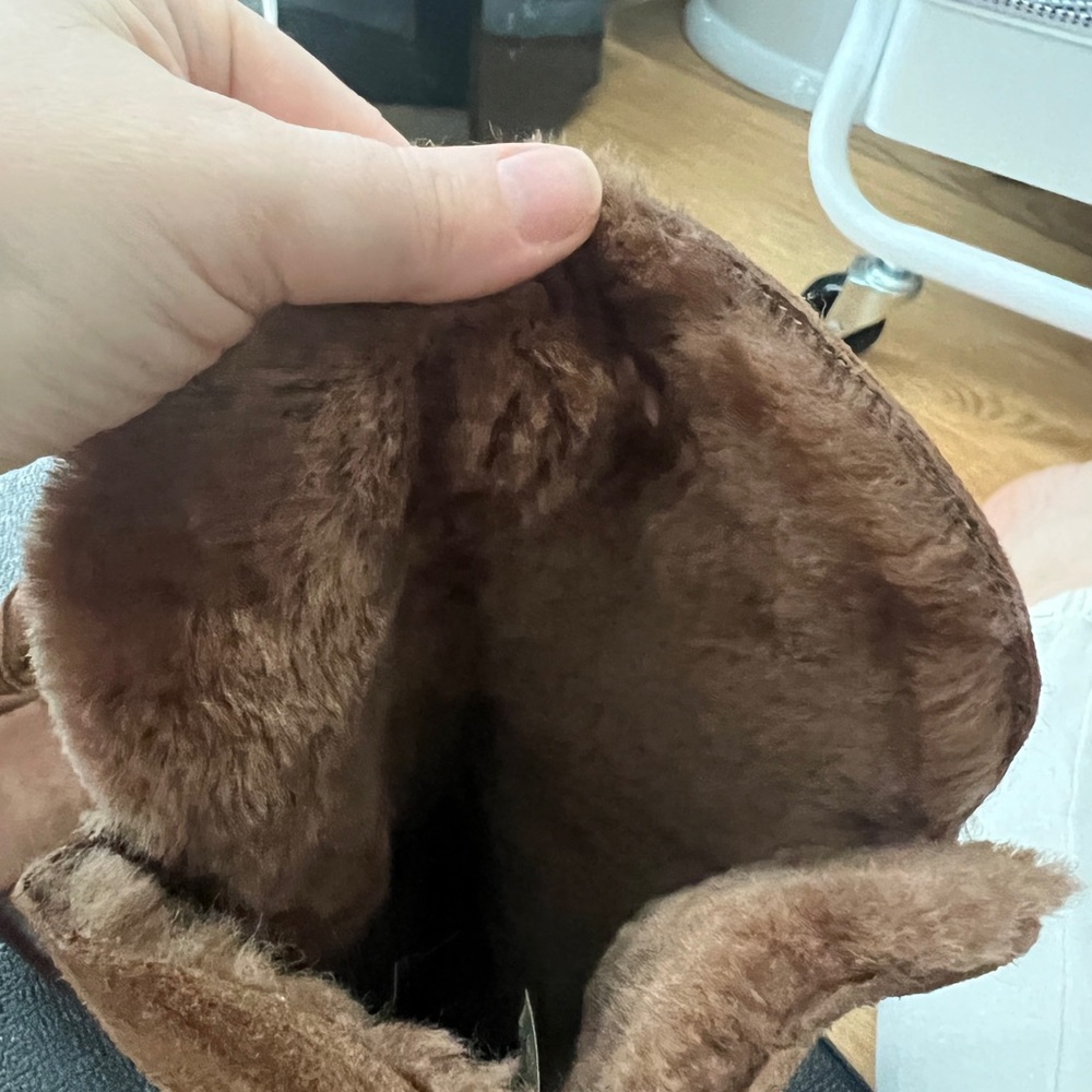 UGG platform Boot -Size 6 -Fur Lining - Picture 7 of 7